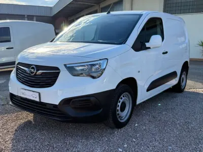 Usata Opel Combo S 101 CV (74 kW) 2021 Bianco Monovolume