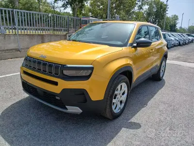 Usata Jeep Avenger Altitude 101 CV (74 kW) 2024 Giallo SUV
