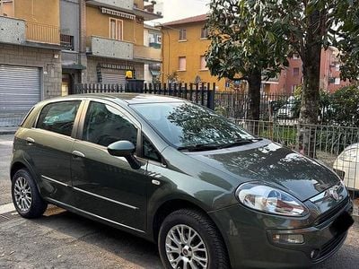 Usata Fiat Grande Punto Dynamic 77 CV (56 kW) 2010 Utilitaria