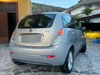 Brugt Lancia Ypsilon 75 HK (55 kW) 2008 Hatchback
