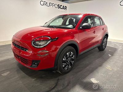 Nuova Fiat 600 100 CV (73 kW) 2025 Rosso SUV