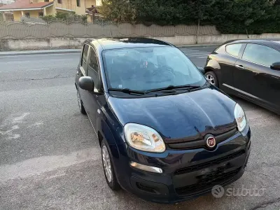 Usata Fiat Panda Easy 69 CV (50 kW) 2019 Blu Utilitaria
