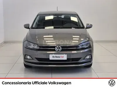 Usata VW Polo Comfortline 95 CV (69 kW) 2020 Grigio Utilitaria