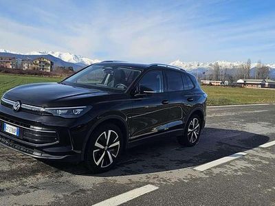Usata VW Tiguan R-line 204 CV (150 kW) 2025 Nero SUV