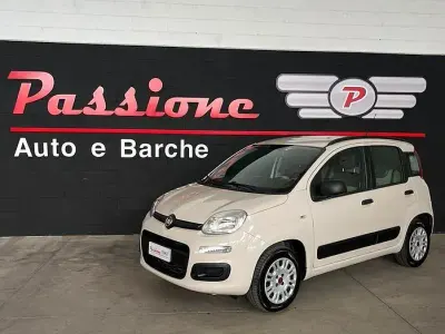 Usata Fiat Panda 85 CV (62 kW) 2016 Utilitaria