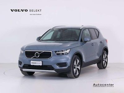 Grigio Usata 2022 Volvo XC40 Momentum SUV | 27.500 € (Buon prezzo)
