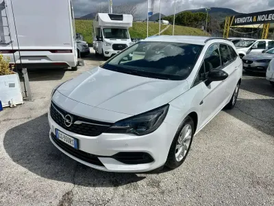Begagnad Opel Astra Business 122 HK (89 kW) 2021 Vit Kombi