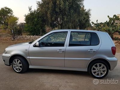 Grigio Usata 2001 VW Polo Highline Berlina | 1500 €