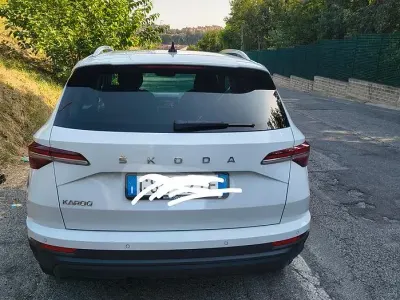 Usata Skoda Karoq Style 150 CV (110 kW) 2024 Bianco SUV
