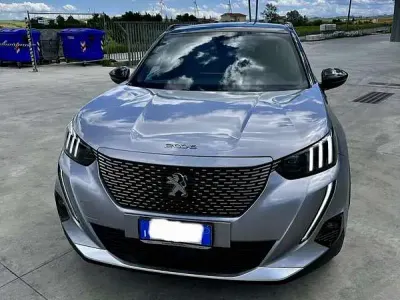 Usata Peugeot e-2008 GT 100 kW (136 CV) 2021 SUV