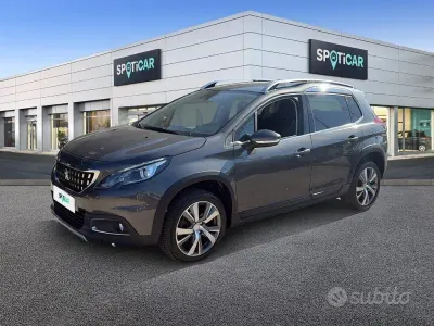 Usata Peugeot 2008 S 131 CV (96 kW) 2019 Grigio SUV