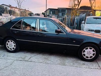 Usata Mercedes S300 SE 231 CV (169 kW) 1991 Grigio Berlina