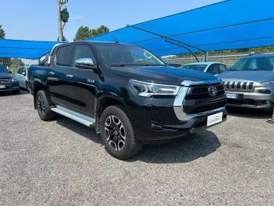 Usata Toyota HiLux 150 CV (110 kW) 2021 Nero Pick-up