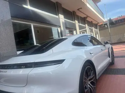 Usata Porsche Taycan 4S