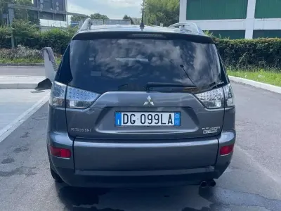 Usata Mitsubishi Outlander Instyle 140 CV (102 kW) 2007 SUV