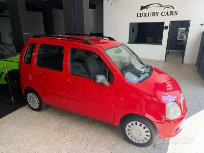 Usata Opel Agila 60 CV (44 kW) 2006 Rosso Monovolume
