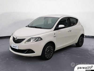 Usata Lancia Ypsilon 69 CV (50 kW) 2022 Bianco Utilitaria