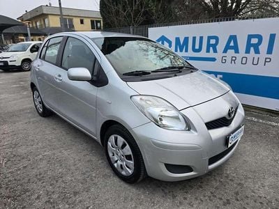 Usata Toyota Yaris Sol 87 CV (63 kW) 2009 Argento Utilitaria