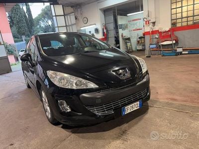 Usata Peugeot 308 92 CV (67 kW) 2010 Nero Utilitaria
