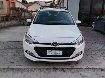 Usata Hyundai i20 Classic 74 CV (54 kW) 2018 Bianco Berlina