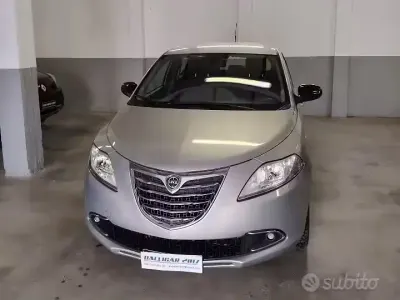Usata Lancia Ypsilon 69 CV (50 kW) 2015 Utilitaria