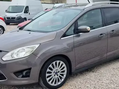 Begagnad Ford C-MAX Titanium 115 HK (84 kW) 2012 Grå Minibuss