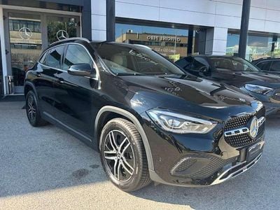 Usata Mercedes GLA200 150 CV (110 kW) 2020 Nero SUV