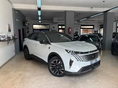 Usata Peugeot 3008 GT 136 CV (100 kW) 2025 Bianco SUV