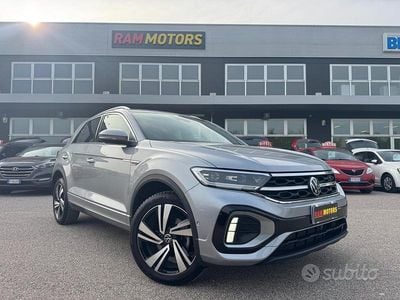 Usata VW T-Roc R-line 150 CV (110 kW) 2023 Grigio SUV