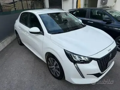 Usata Peugeot 208 S 102 CV (75 kW) 2020 Bianco metallizzato Utilitaria