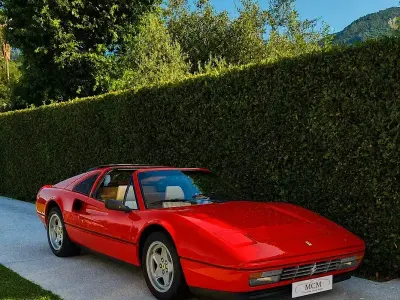 Usata Ferrari 328 270 CV (198 kW) 1988 Rosso Cabrio