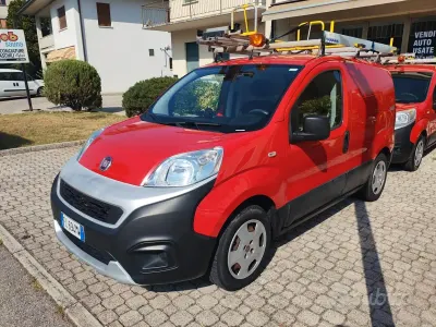Usata Fiat Fiorino 95 CV (69 kW) 2017 Rosso Monovolume