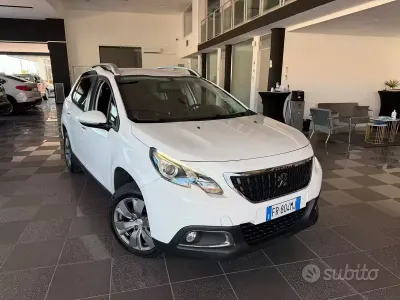 Usata Peugeot 2008 Active 75 CV (55 kW) 2018 Bianco SUV