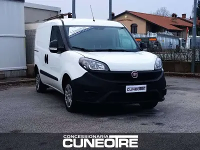 Usata Fiat Doblò 95 CV (69 kW) 2019 Bianco Monovolume