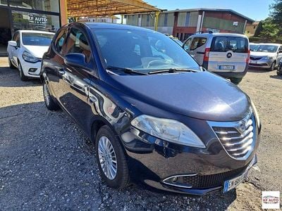 Usata Lancia Ypsilon Gold 95 CV (69 kW) 2012 Marrone Utilitaria
