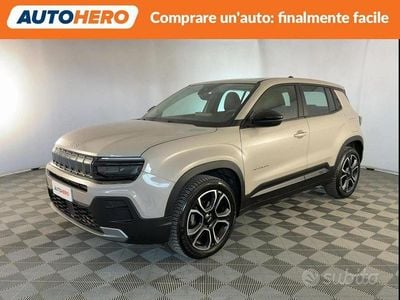 Usata Jeep Avenger Altitude 101 CV (74 kW) 2023 Beige SUV