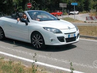 Usata Renault Mégane Cabriolet Luxe 131 CV (96 kW) 2010 Bianco Cabrio