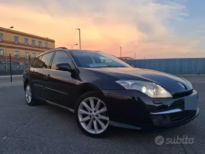 Usata Renault Laguna III 150 CV (110 kW) 2008 Nero Station wagon