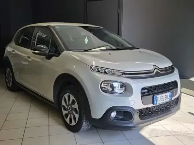 Begagnad Citroën C3 PureTech 82 HK (60 kW) 2017 Grå Sedan