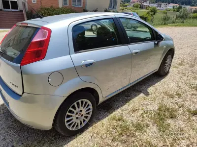 Usata Fiat Grande Punto 65 CV (47 kW) 2008 Grigio Utilitaria