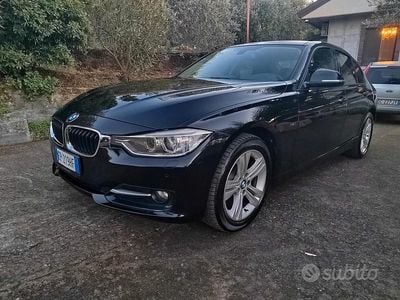 Begagnad BMW 320 Sport Line 184 HK (135 kW) 2013 Svart Sedan