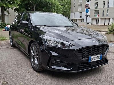 Usata Ford Focus 125 CV (91 kW) 2020 Nero Berlina