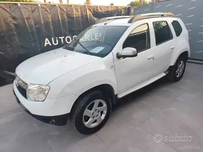 Usata Dacia Duster 90 CV (66 kW) 2011 Bianco SUV