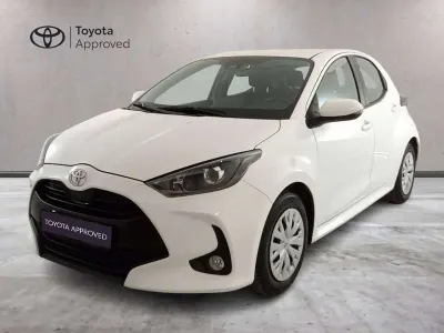 Usata Toyota Yaris 72 CV (52 kW) 2023 Bianco Utilitaria