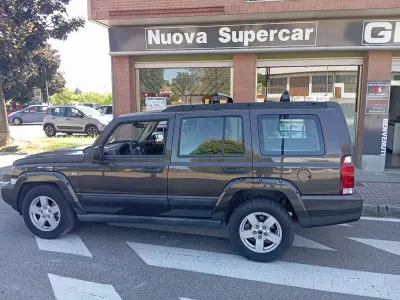 Usata Jeep Commander 218 CV (160 kW) 2006 Blu/azzurro SUV