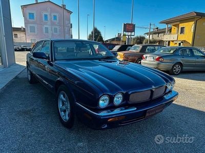 Usata Jaguar XJ8 Executive 2004 Berlina