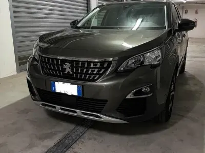 Usata Peugeot 3008 Allure 120 CV (88 kW) 2018 Grigio SUV