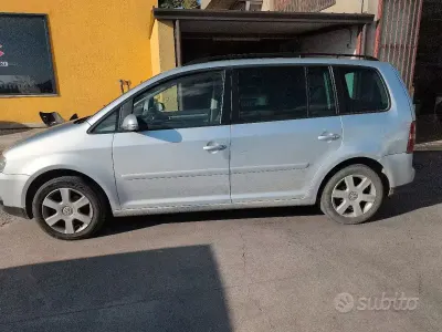 Käytetty VW Touran