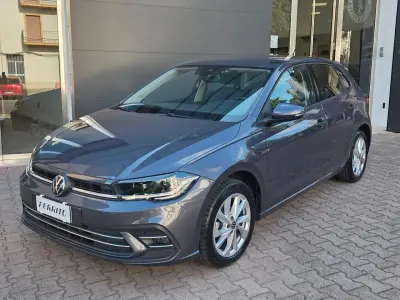 Usata VW Polo Style 95 CV (69 kW) 2023 Grigio Utilitaria