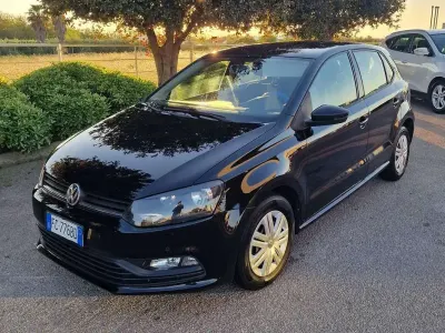 Usata VW Polo Trendline 75 CV (55 kW) 2016 Nero Berlina